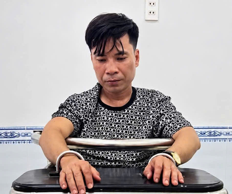Lời kể của người khống chế kẻ chém 3 mẹ con cô giáo ở Cà Mau