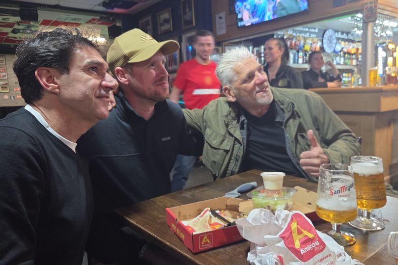 Middlesbrough legends enjoy parmos and pints at social club after ...