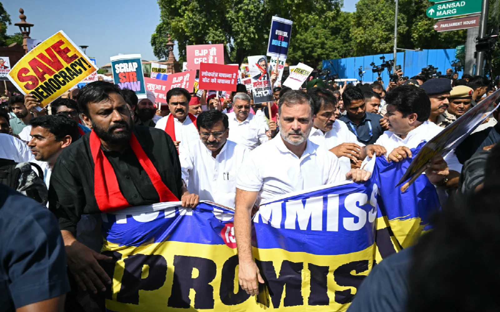 India’s opposition leaders briefly detained in election protest