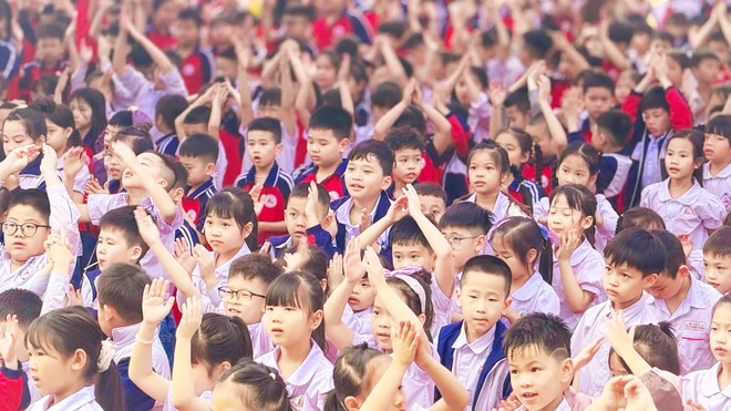 Quảng Ninh cấm sử dụng kinh phí của phụ huynh chi trả các hoạt động của nhà trường