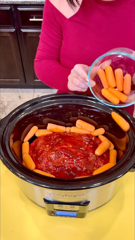 Easy crockpot meatloaf for a convenient family dinner