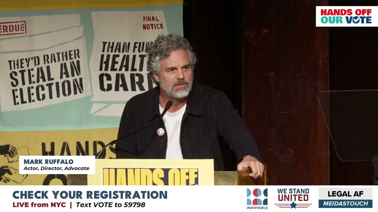 Mark Ruffalo threatens to hulk out in message to Trump