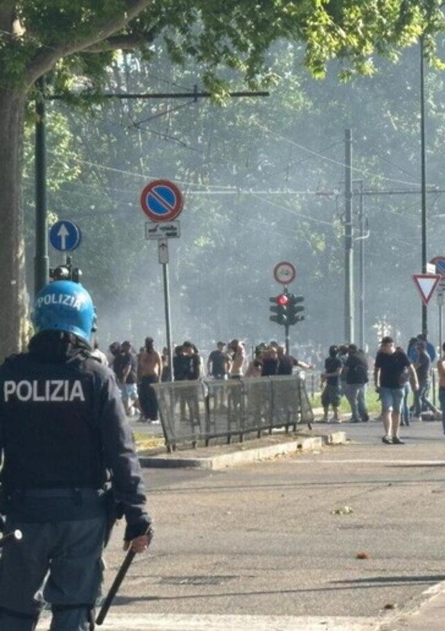 Scontri prima di Toro-Juve, blitz della Digos: decine di misure ...
