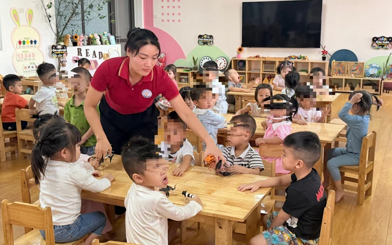 Một hiệu trưởng quản lý các điểm trường ra sao sau sáp nhập?
