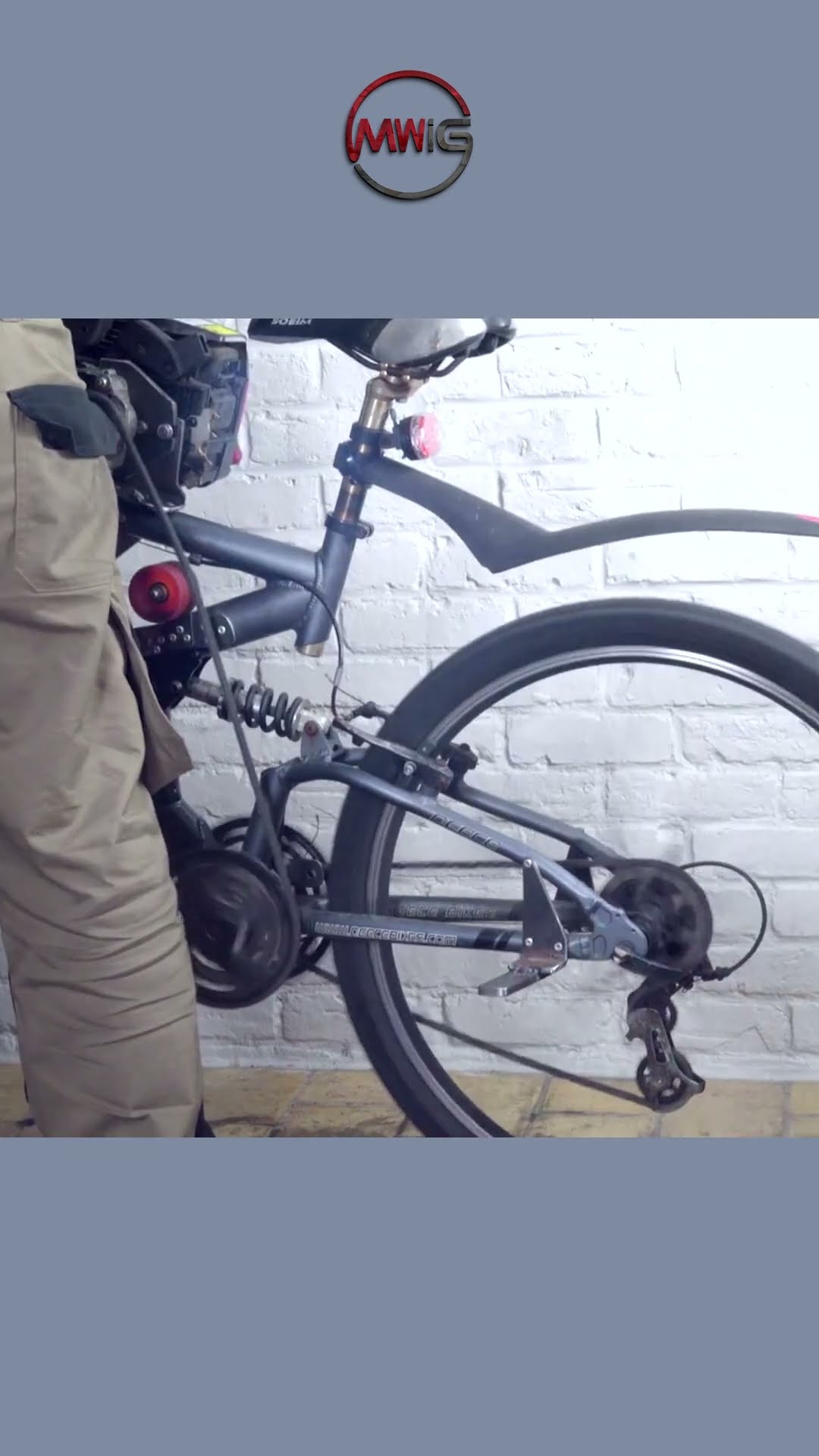 How I converted my bike into a motorized beast with a chainsaw engine!