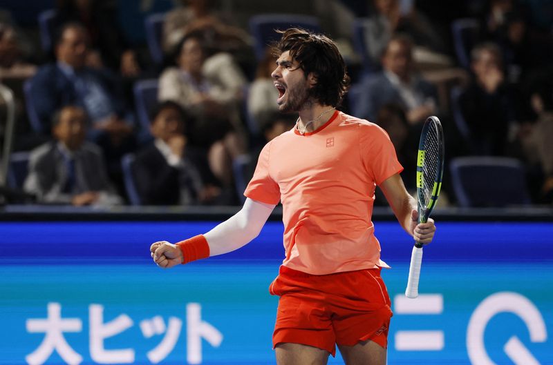 Tennis-Alcaraz finds best form to sink Lehecka and retain Japan Open crown