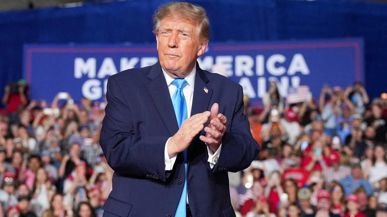 Psychologist details 'glitches' that point to Trump 'nervous system damage'