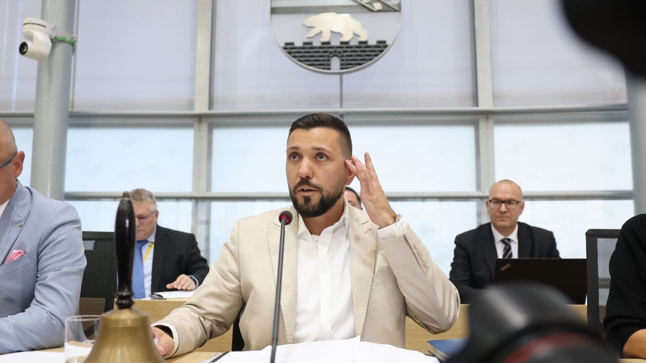 AfD doorbreekt cordon sanitaire in Saksen-Anhalt: extreemrechtse Rausch ...