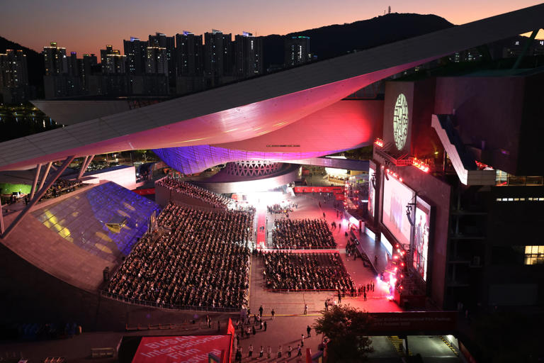 Yeoh, Cuarón light up 31st Busan Film Festival opening