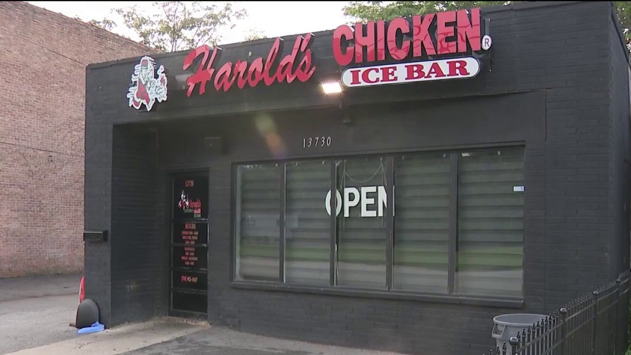 Is it a real Harold's? Controversy surrounds Robbins business after ...