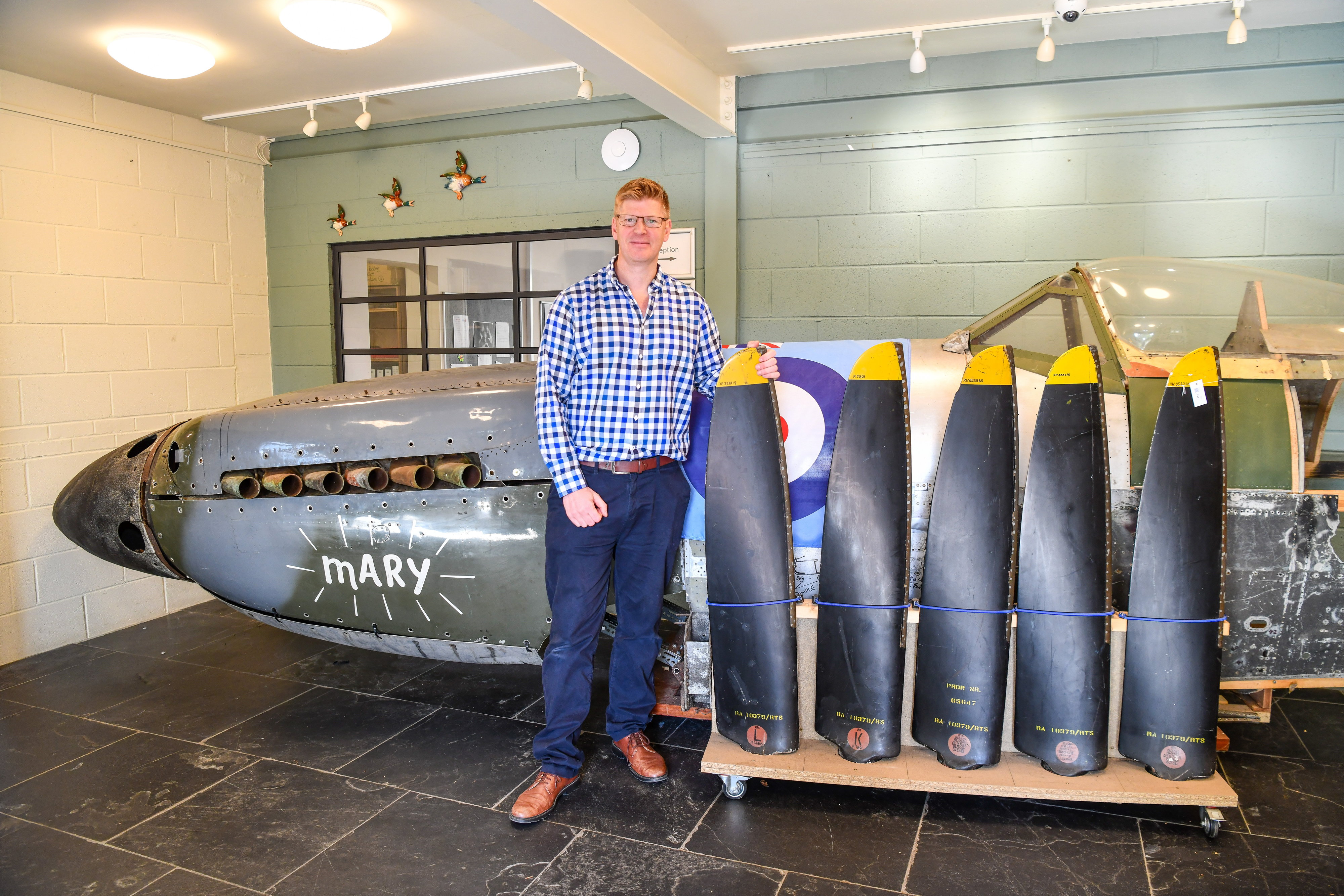 Spitfire fuselage kept in OAP’s garage for years set to fetch £30,000 ...