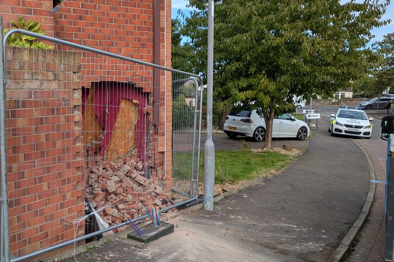 Edinburgh crash in housing scheme triggers huge emergency service response