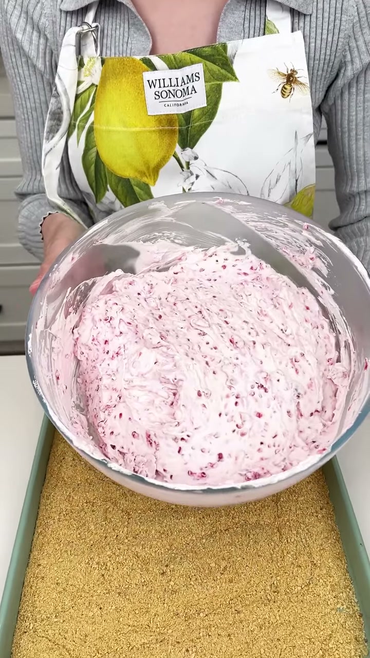 Raspberry cheesecake balls that are perfect for spring