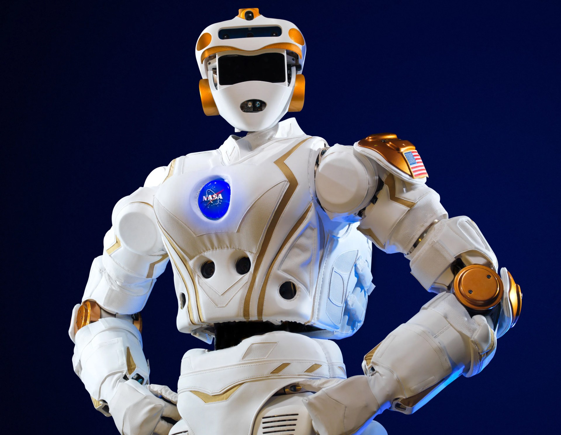 NASA developing humanoid robots to work alongside astronauts on moon ...