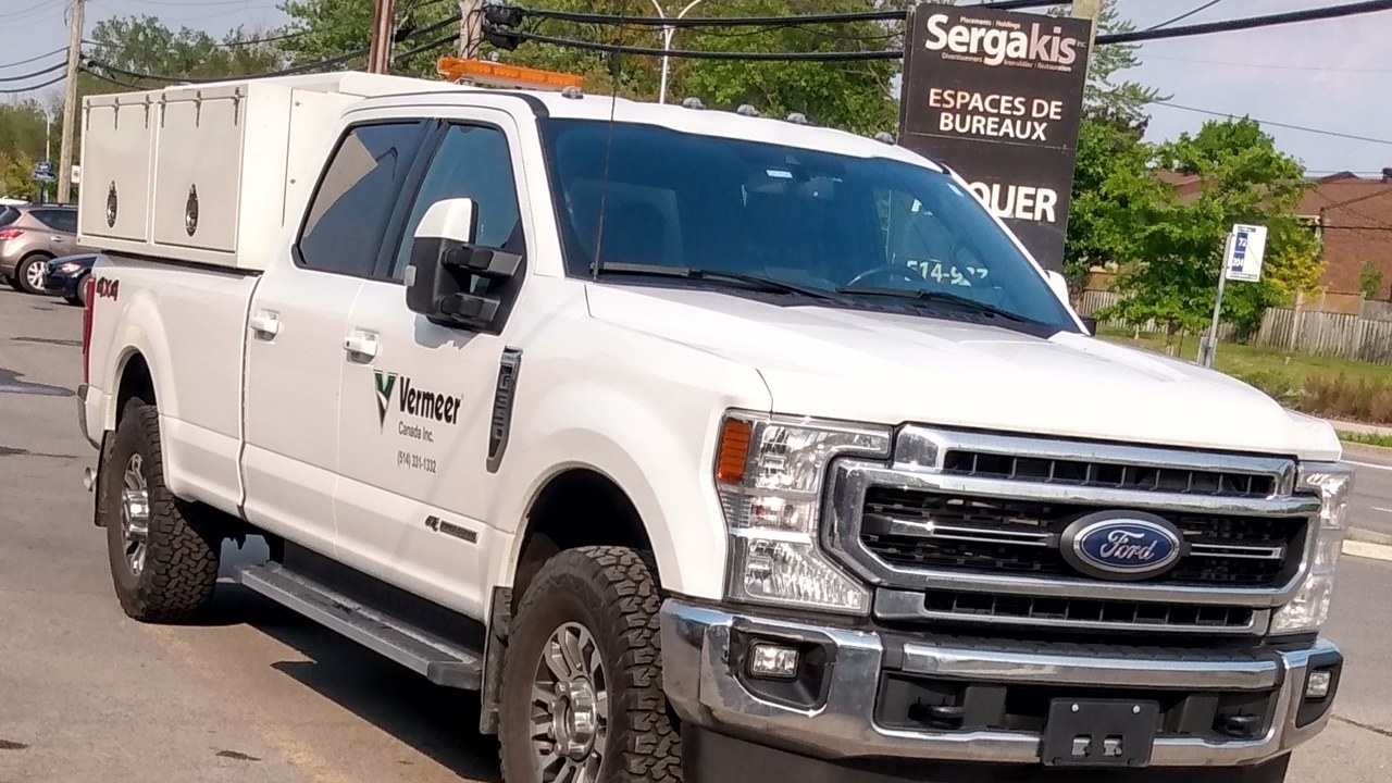 Contaminated LED chips can kill the headlights on 41,748 Ford ...