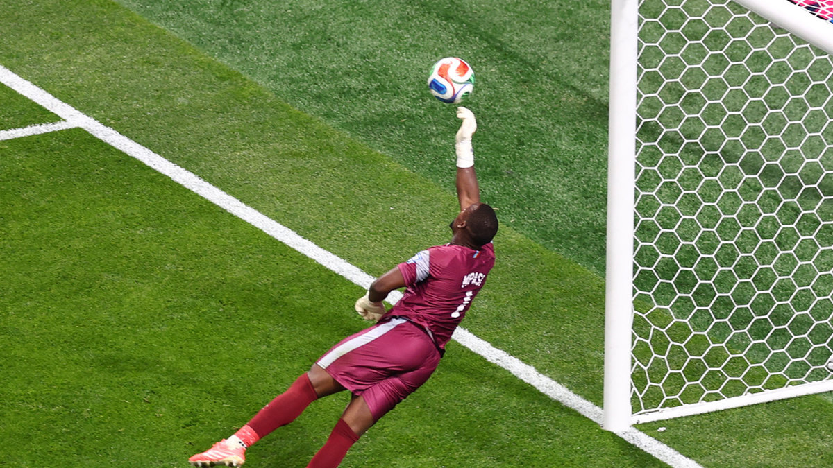 Uppgifter: FIFA ska ha känt till otillåten VM-målvakt