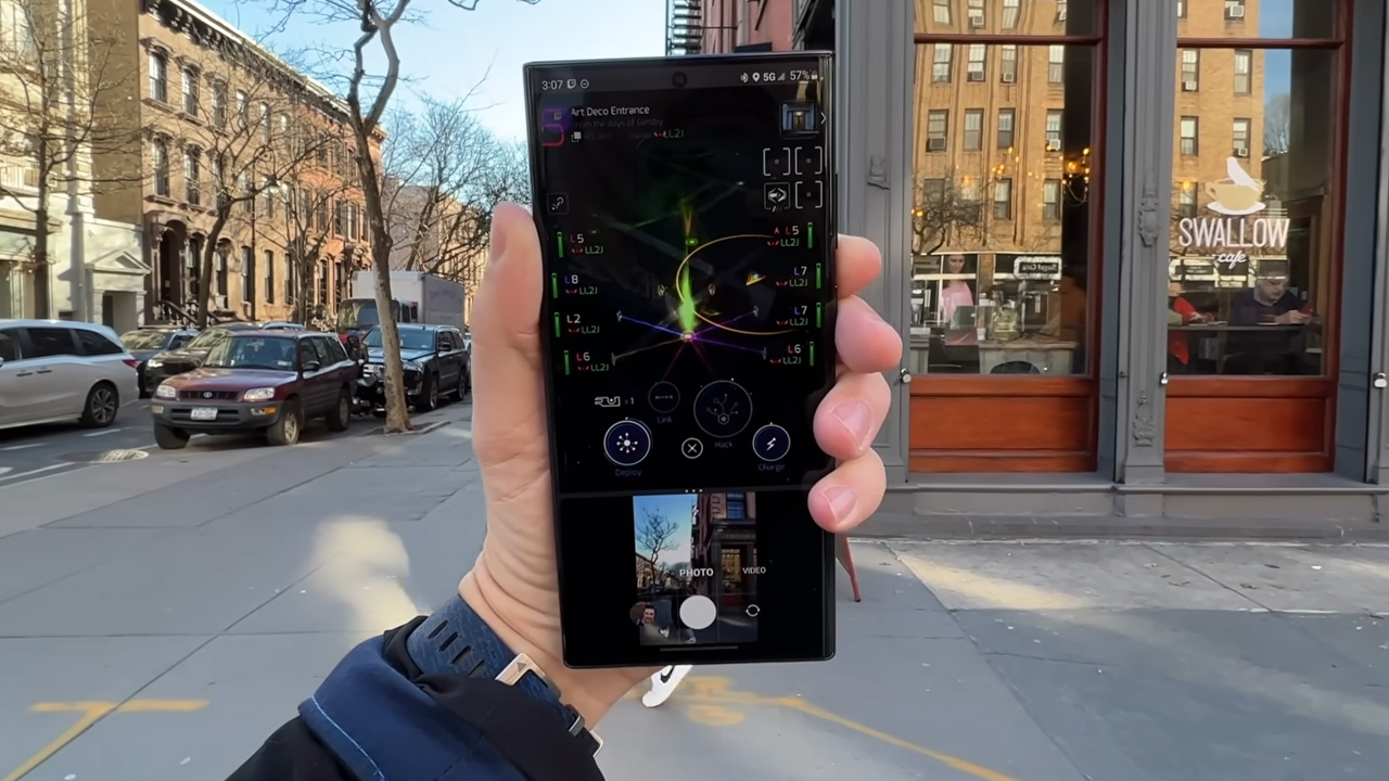 Samsung Galaxy S22 Ultra review: WhyNotBoth.gif