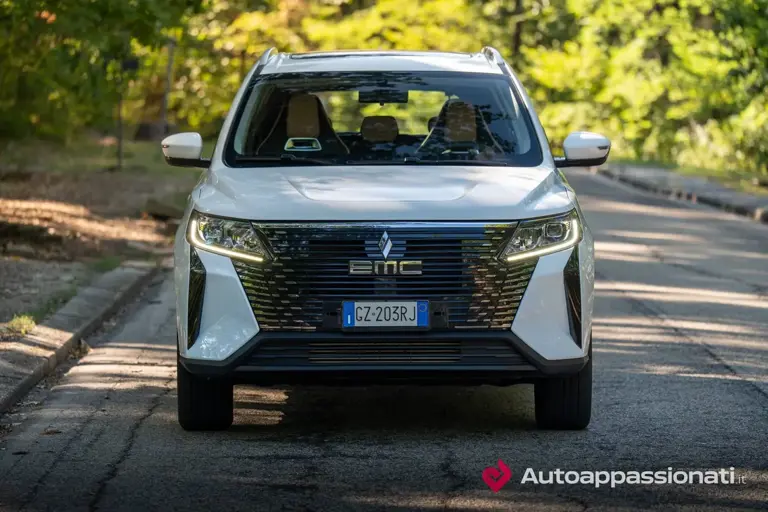 Ho guidato la EMC 7: è il nuovo SUV per le famiglie. Con il GPL costa ...