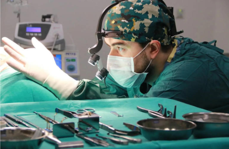 Forehead reduction surgery in Turkey: What patients should know