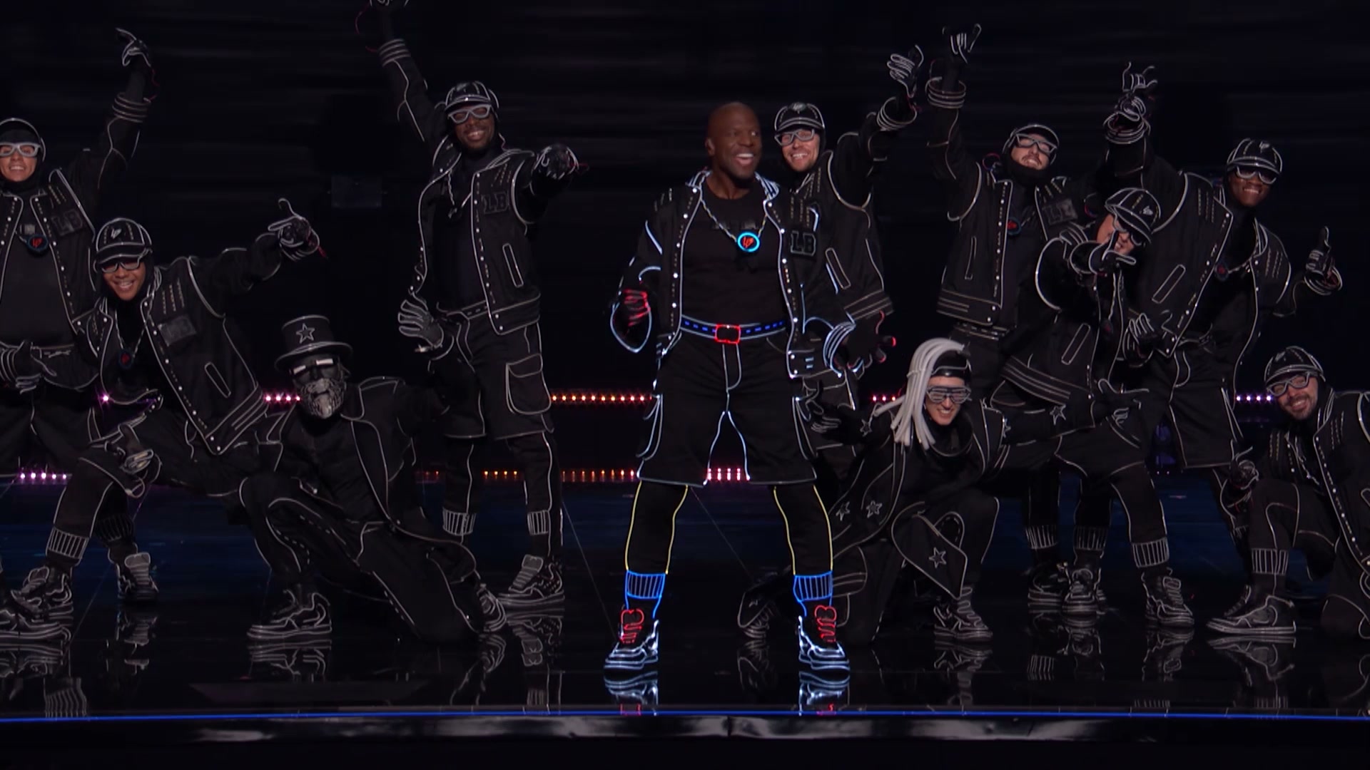 Light Balance (guest) - LED dance crew