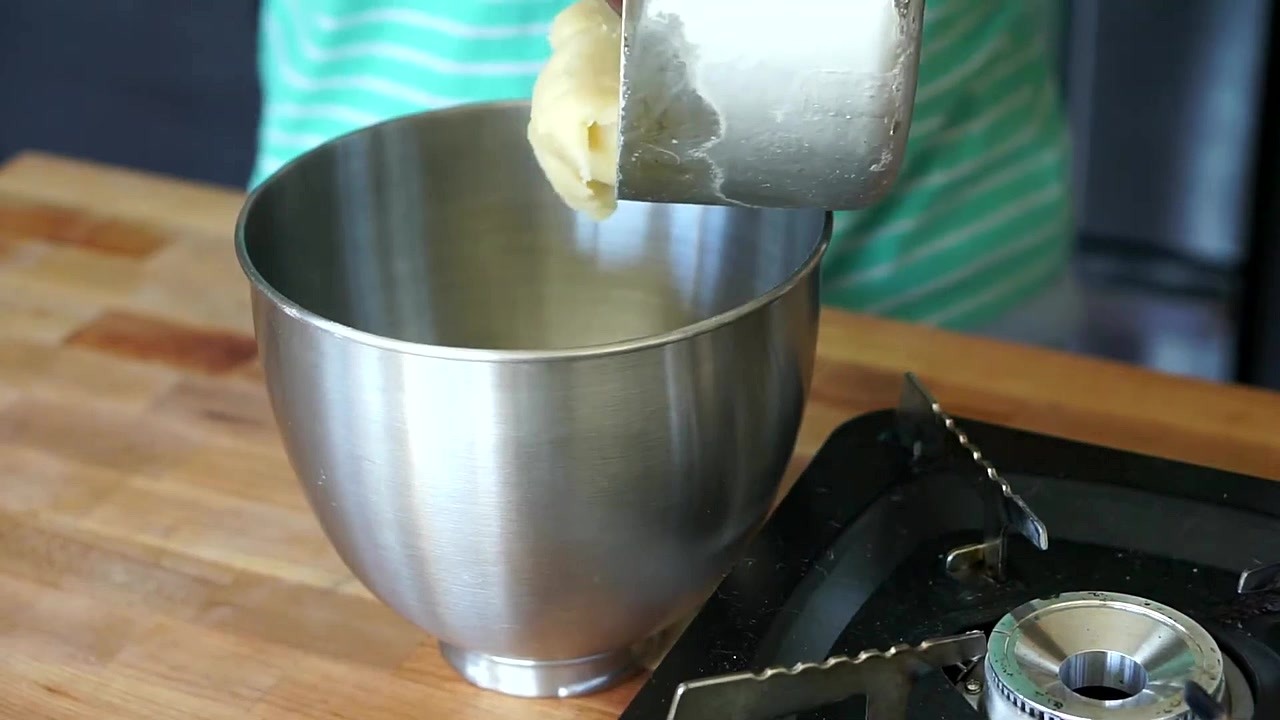 How a professional cook makes gnocchi dumplings from scratch