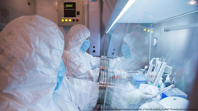 Russia denies anti-plague measures after pneumonia death