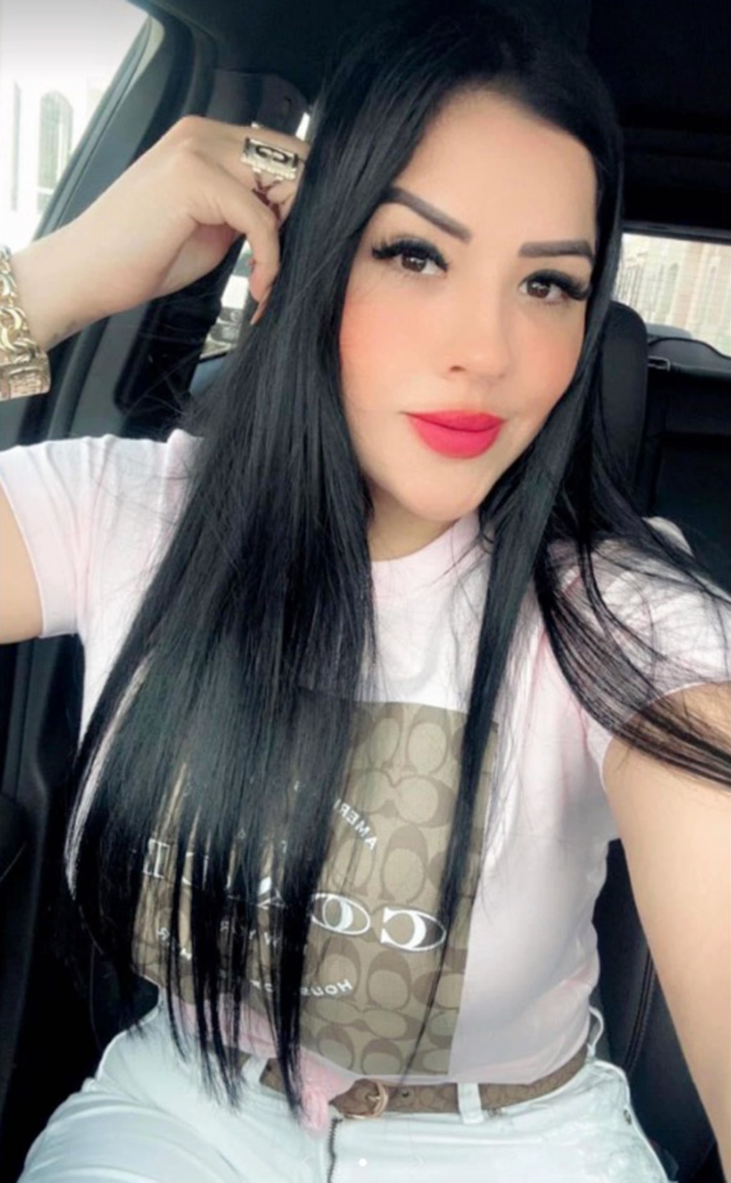 Mexican TikTok influencer Cindy Tamez killed her partner and three kids in a suspected murder-suicide. TikTok/@cindytmz