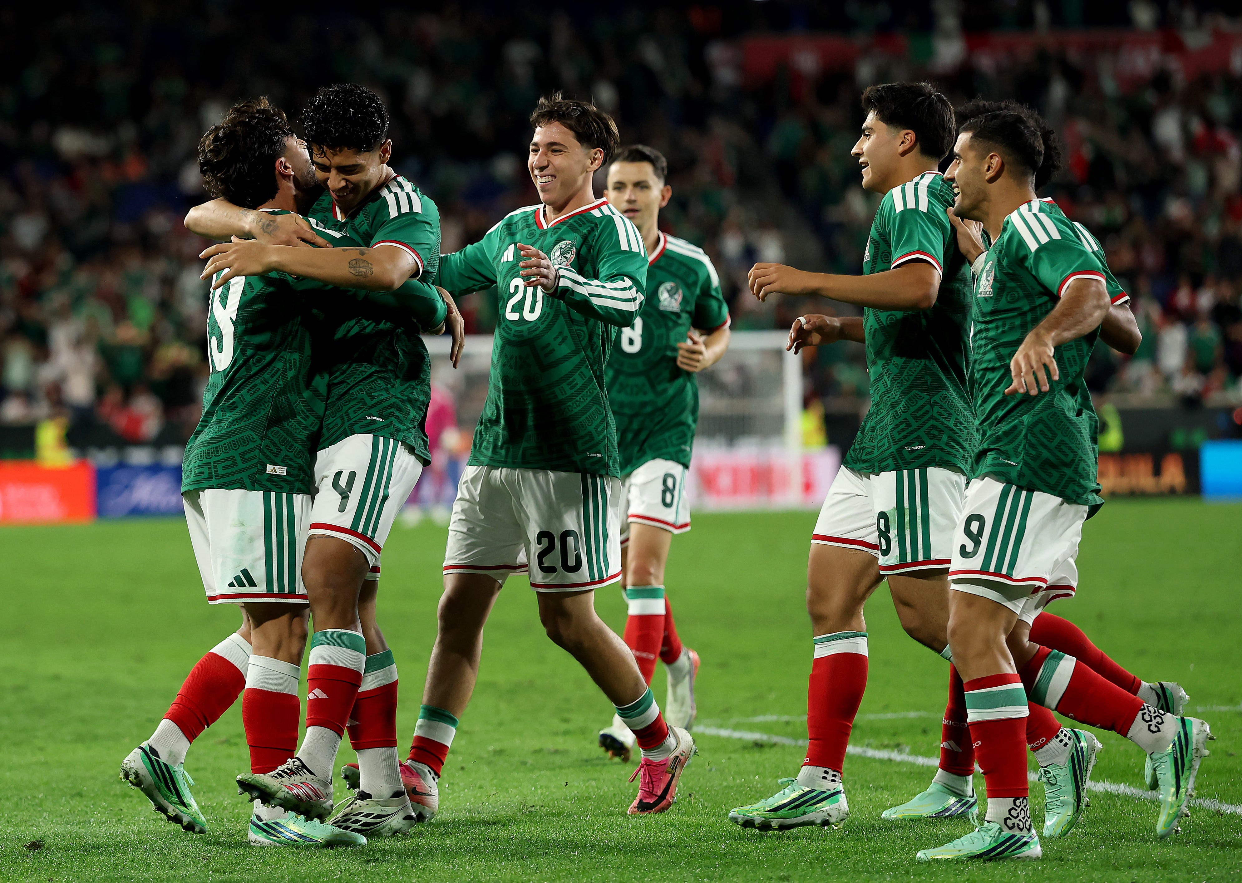 Mexico falls to Chile, extending winless skid at start of Rafa Marquez era