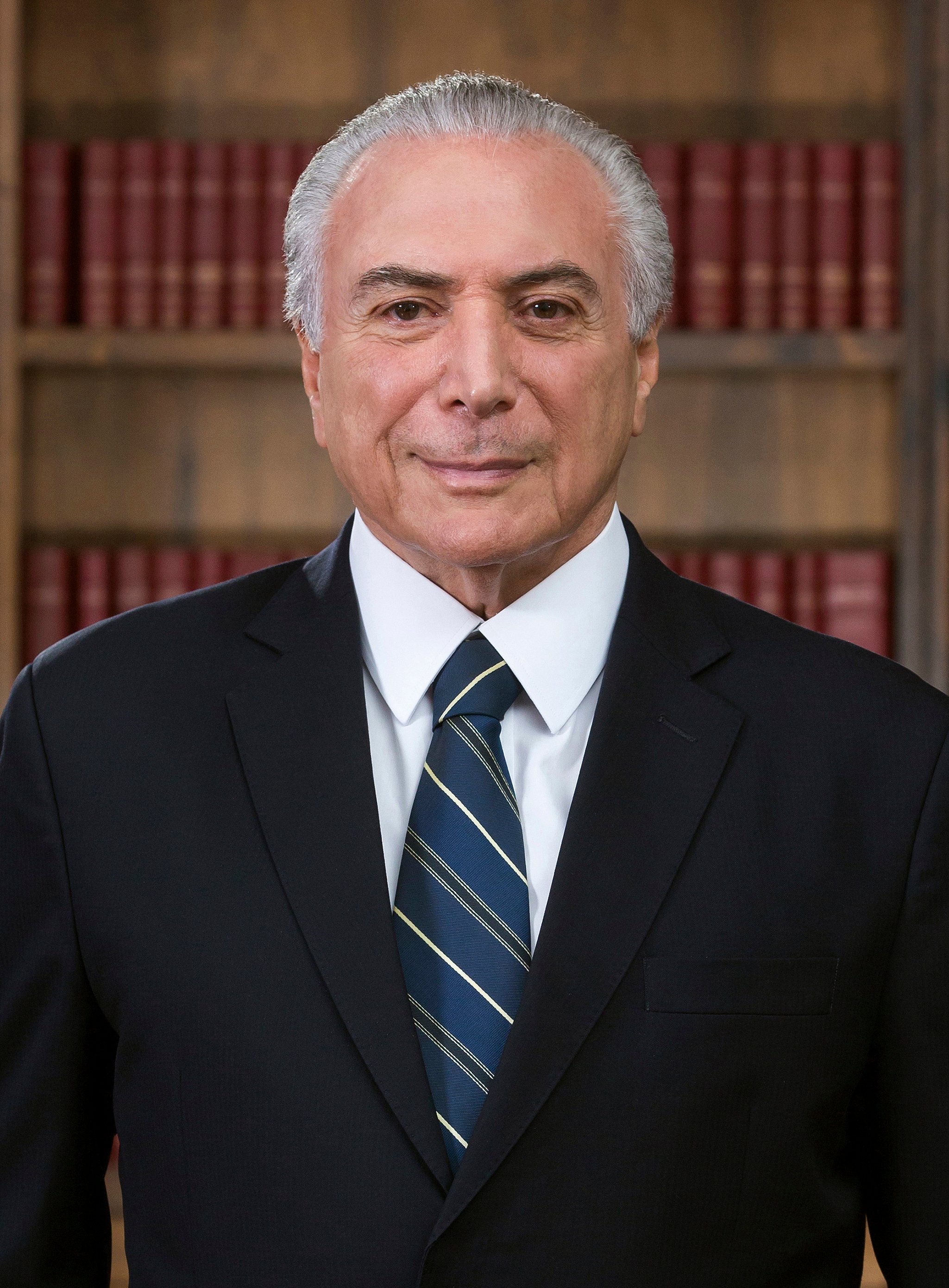 Michel Temer anuncia apoio a Flávio Bolsonaro na segunda volta