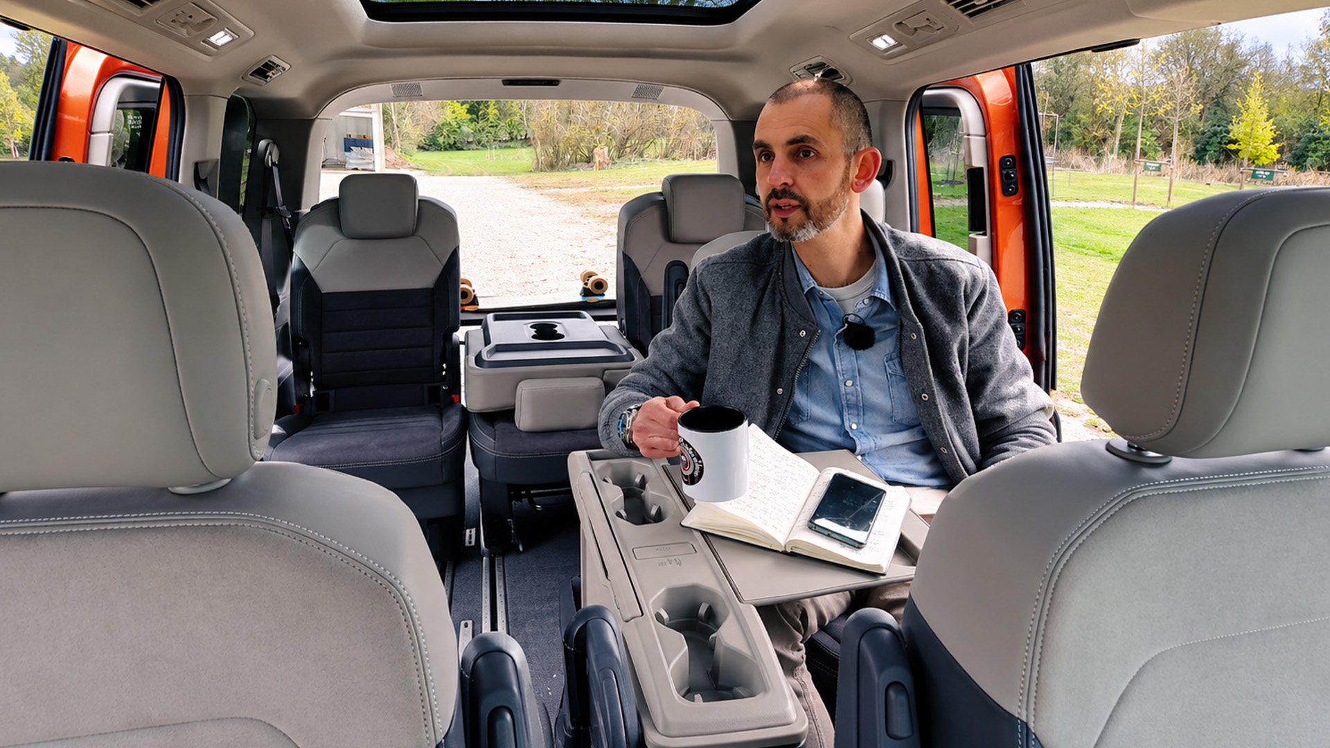 Volkswagen T7 Multivan PHEV combines individual seats with a practical ...