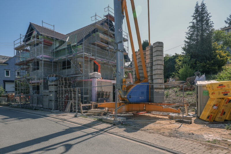 Bauzinsen-Schock droht: Was Häuser und Wohnungen bald noch viel teurer ...