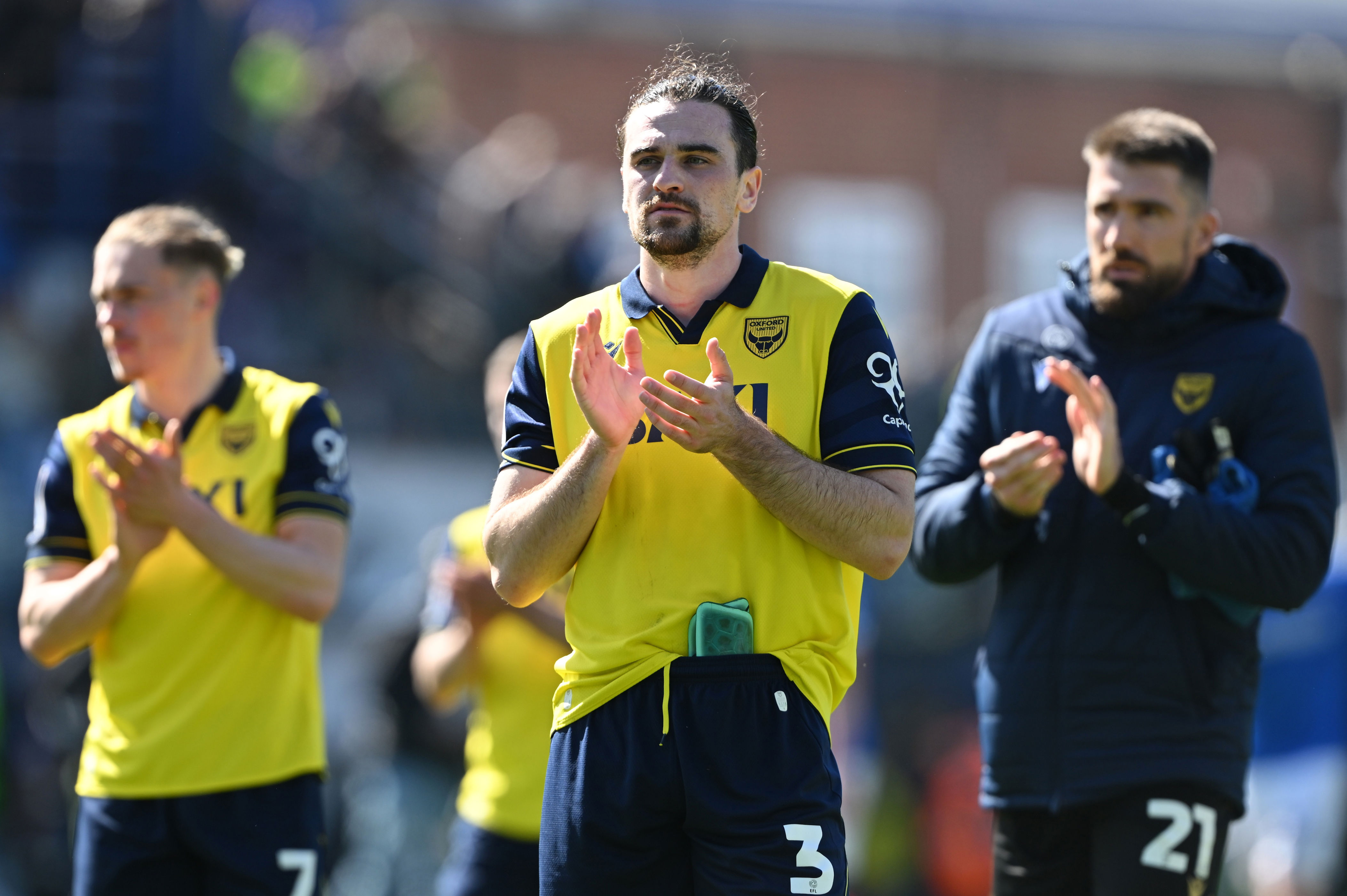 Portsmouth rivals plot move for League One defender as Wrexham and ...