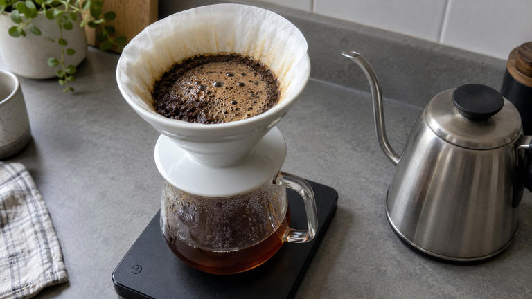 Pour over vs drip coffee: Which method fits your morning?