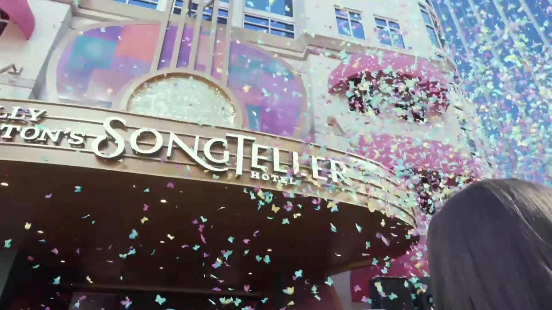 Dolly Parton's SongTeller Hotel and museum celebrates the late singer's ...