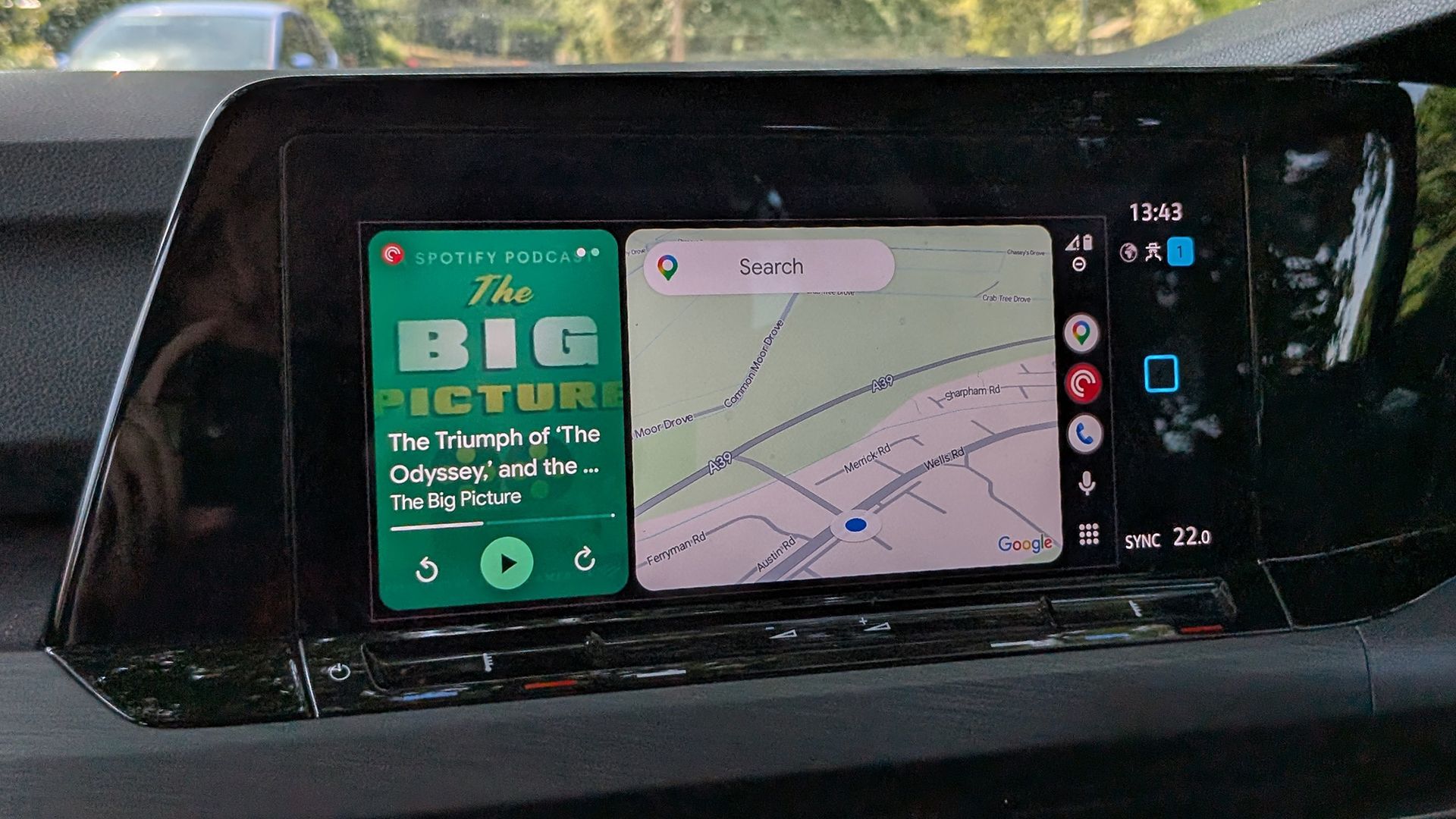 How to resolve the missing cellular signal icon bug in Android Auto