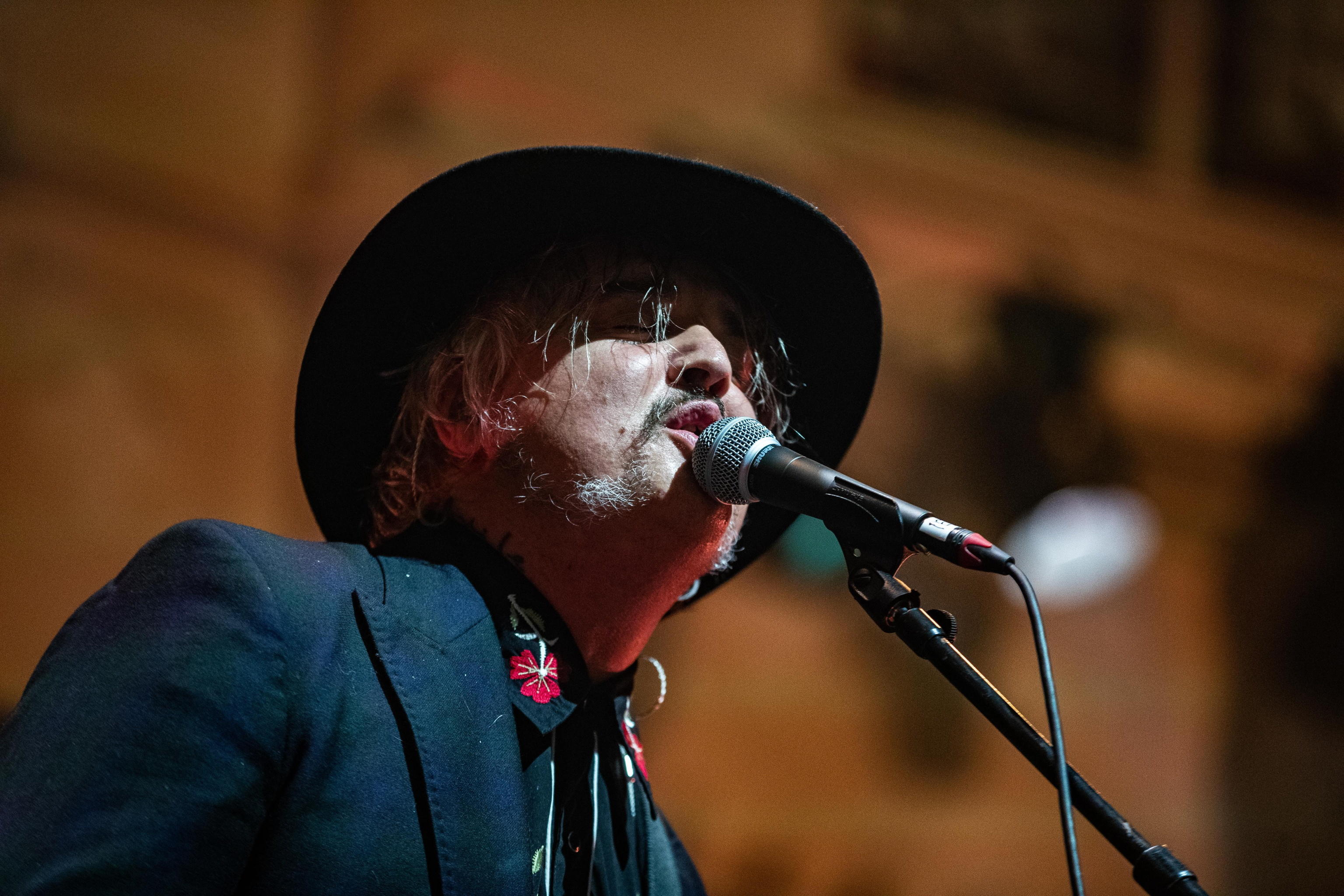 Pete Doherty arrivato a Fiumicino, domani a Roma il concerto con i ...