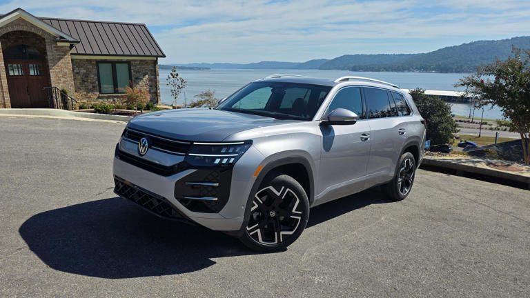 At the helm of the giant, remade VW Atlas | Payne