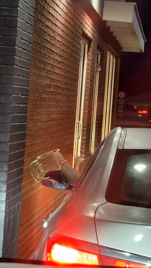 Driver reacts to long nails at McDonald’s drive-through