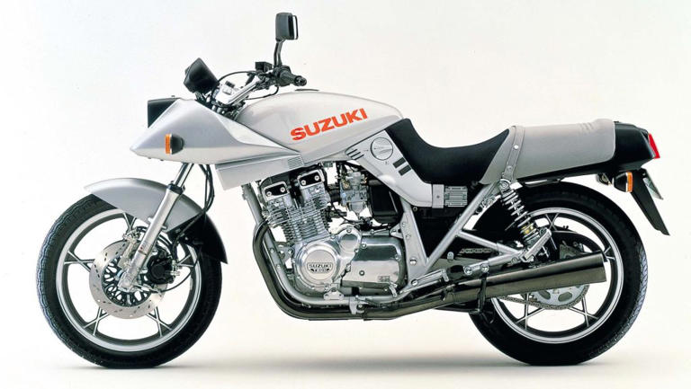 Suzuki Italia, 50 anni tra moto e auto che hanno fatto strada