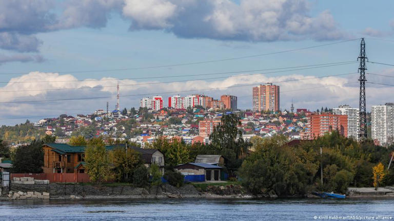 Russia denies anti-plague measures after pneumonia death