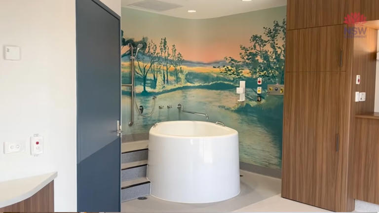 Women unable to use new Gunnedah birthing suite amid national workforce ...