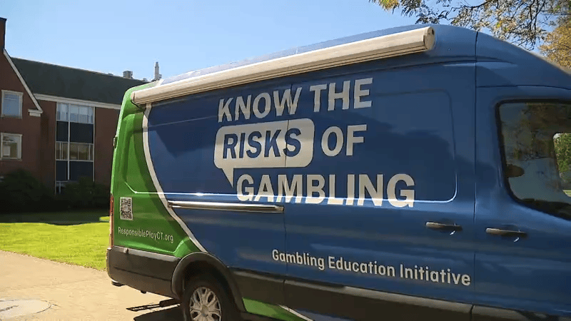 Quinnipiac booth warns students about mental health impact of gambling