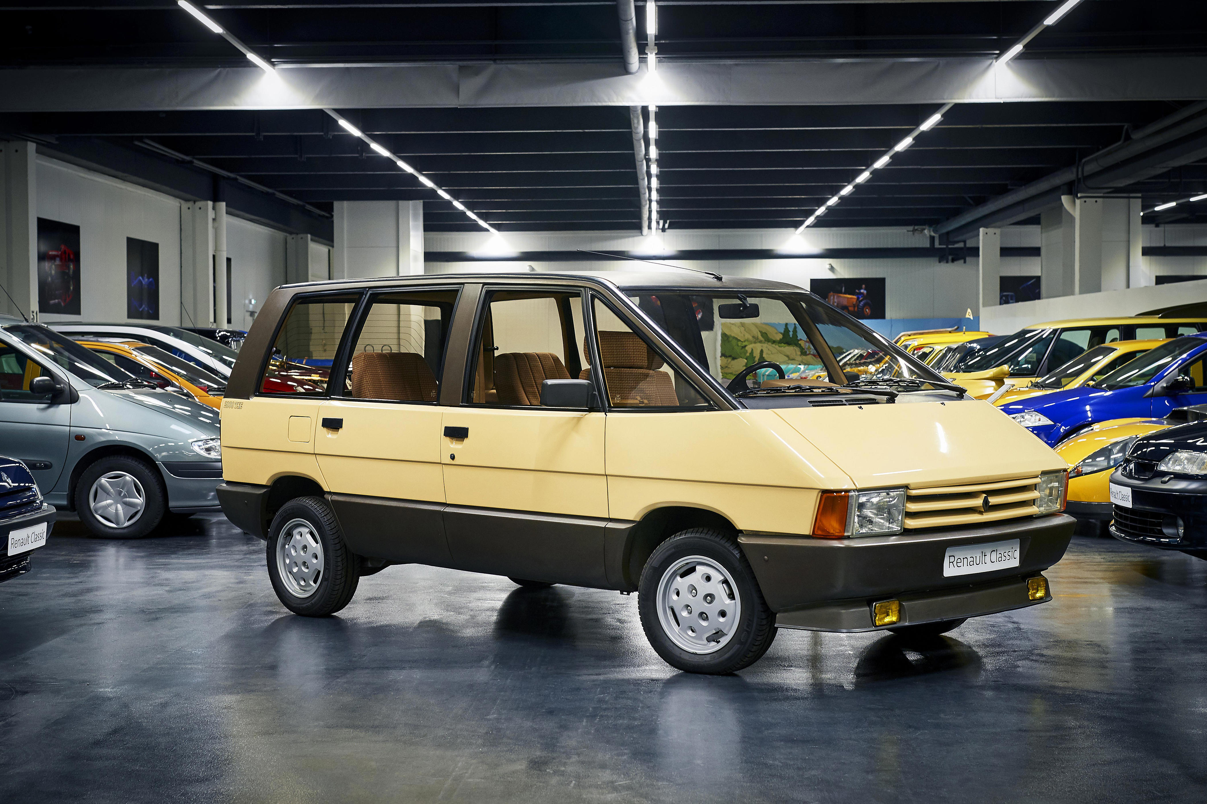 Renault Espace to return to its people mover roots