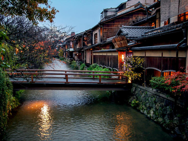 Japan with kids made easy: A first timer's guide to trains, food ...