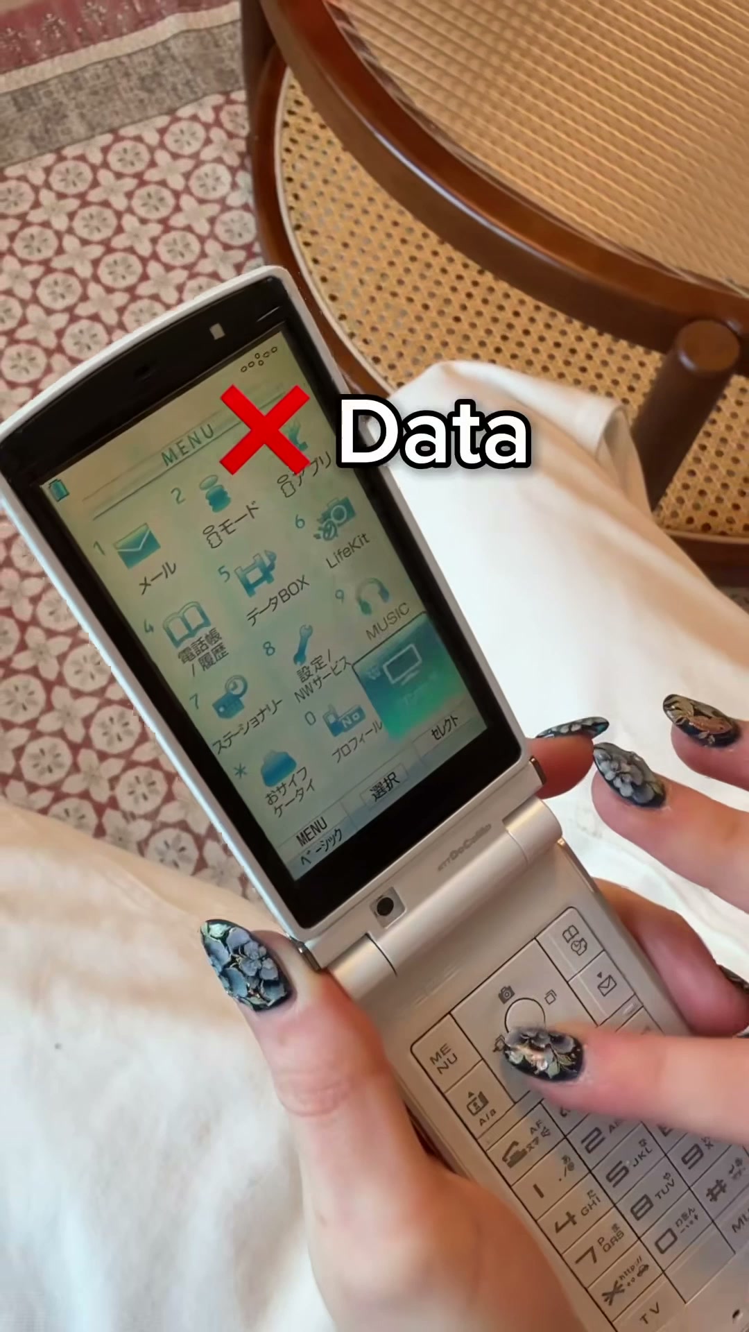 How Japan serves food on iPads 😲