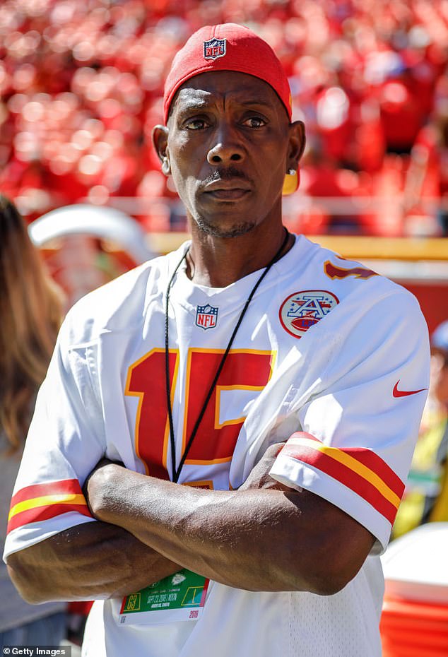 Patrick Mahomes' dad wins desperate legal battle to watch son's Chiefs ...
