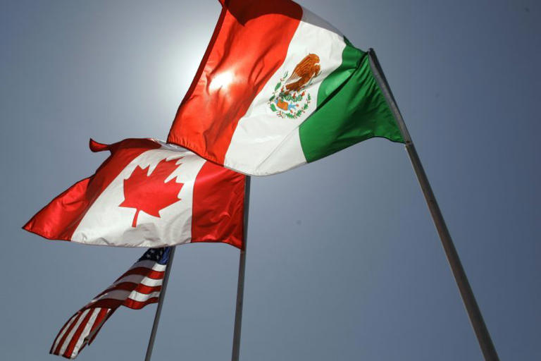 Border Report live: Mexican fuel thefts, failed trade talks hurting Mexico