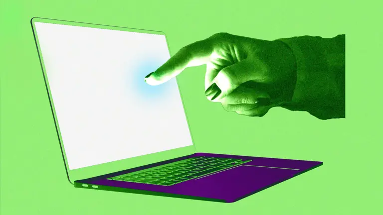 Steve Jobs said this kind of device would be ‘terrible.’ 16 years later ...