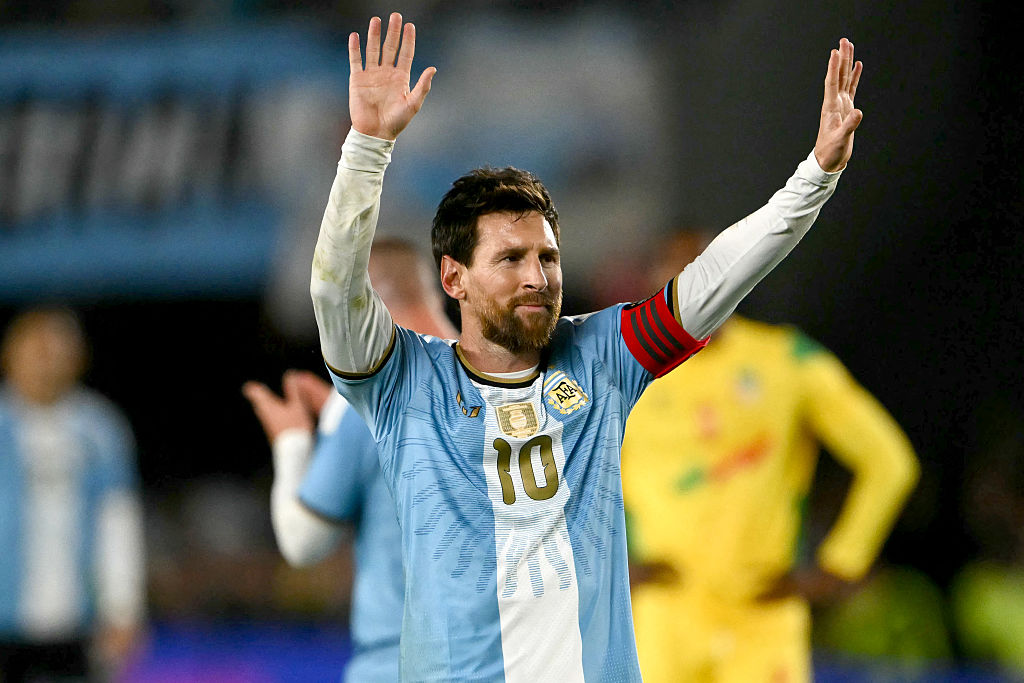 📹 Vintage Messi shines in emotional Argentina farewell