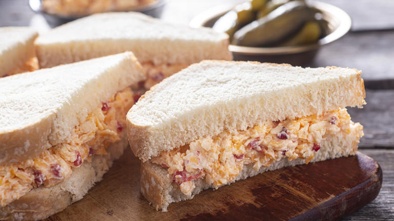 The cheap topping that makes pimento cheese sandwiches taste gourmet